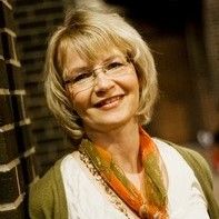 Aarsen, Carolyne