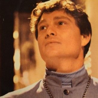 Channel, Bruce