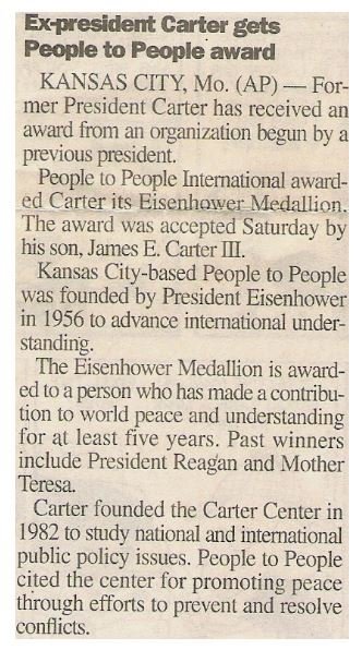 Carter, Jimmy / Ex-President Carter Gets People to People Award / 2000