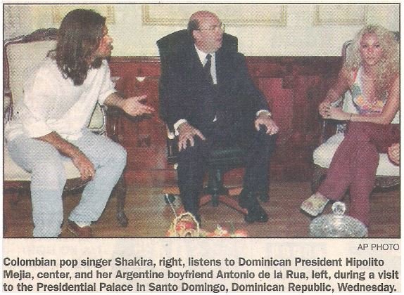 Shakira / At Presidential Palace in Santo Domingo / 2002