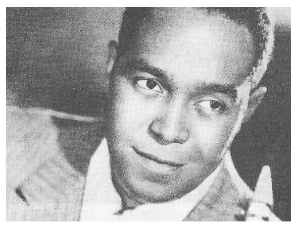 Parker, Charlie / Closeup-Dark Background-Saxophone / 1946