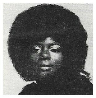 Gaynor, Gloria / Closeup, Light Background / 1970s