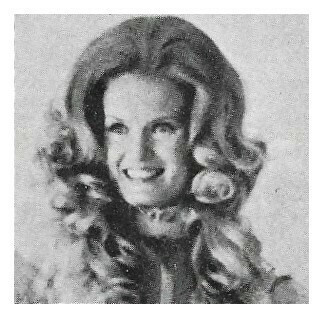 Anderson, Lynn / Closeup, Smiling, Long Hair / 1970s
