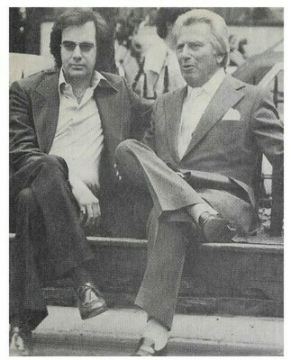 Diamond, Neil / Sitting on Park Bench with Lord Delfont / 1979