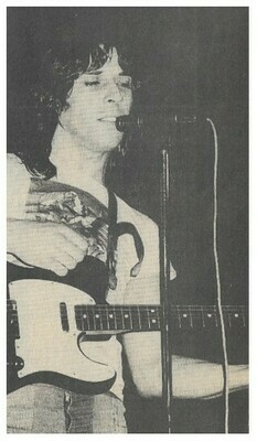 Cale, John / On Stage with Guitar