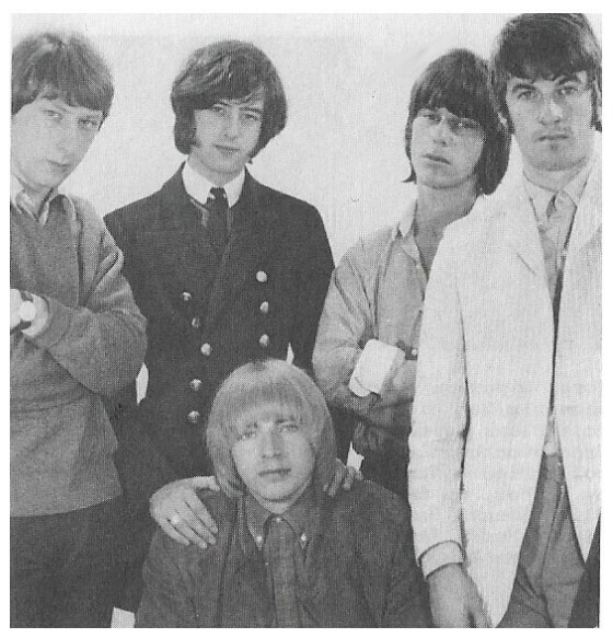 Yardbirds, The / Group Photo-All 5 Members / 1966