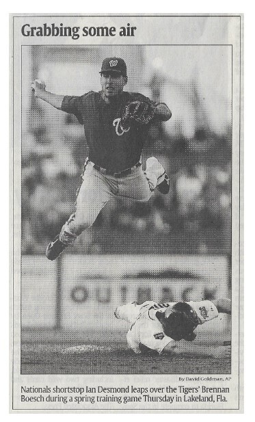 Desmond, Ian / Grabbing Some Air / 2011 - Washington Nationals