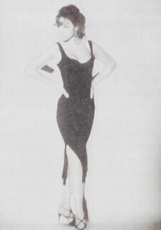 Carey, Mariah / Standing, Hands on Hips, Looking to Her Right / 1993