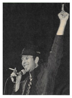 Waits, Tom / On Stage-Eyes Closed-Pointing Up / 1978