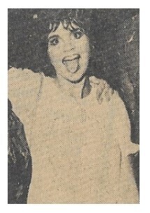 Ronstadt, Linda / Standing-Sticking Her Tongue Out