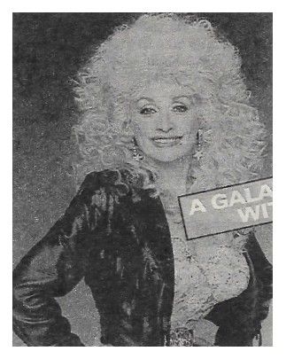 Parton, Dolly / Standing-Hands on Hips