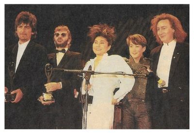 Harrison, George / Rock + Roll Hall of Fame--with Others / 1988