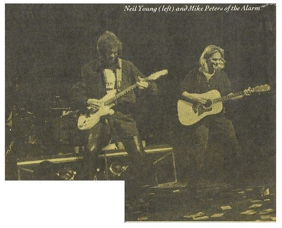 Young, Neil / New York, NY--with The Alarm / 1990