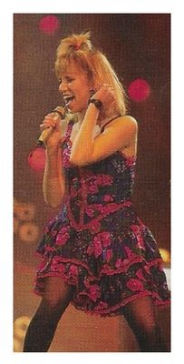 Gibson, Debbie / On Stage--Looking to Her Right / 1988