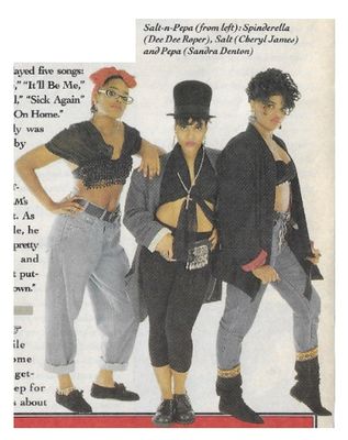 Salt-N-Pepa / All 3 Standing-Cheryl James in Center / 1990
