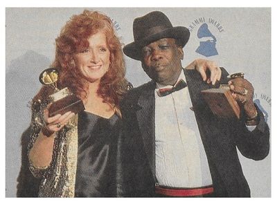 Hooker, John Lee--Bonnie Raitt / Los Angeles, CA--Grammy Awards / 1990