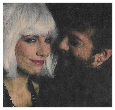 Eurythmics / Annie + Dave Closeup - Annie in Blonde Wig / 1984