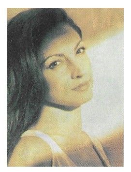 Estefan, Gloria / Closeup--White Top