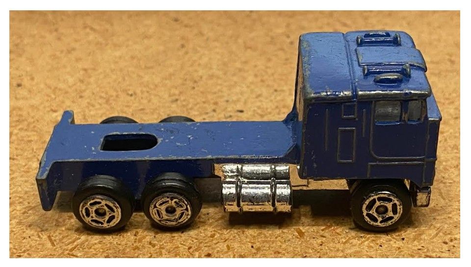 Summer Metal Products / Kenworth Truck / #S8567 - Blue