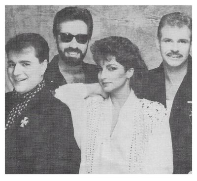 Estefan, Gloria--Miami Sound Machine / Group Photo, Gloria 2nd from Right / 1986