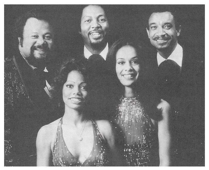 5th Dimension, The / Group Photo--Lamont McLemore on Right / 1969