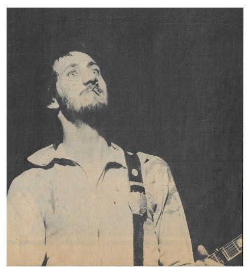 Who, The / Pete Townshend: On Stage--Smoking Cigarette / 1974