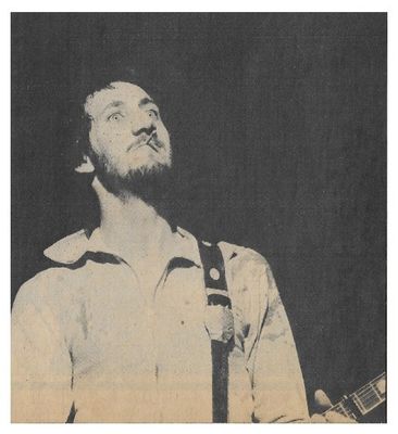 Who, The / Pete Townshend: On Stage--Smoking Cigarette / 1974