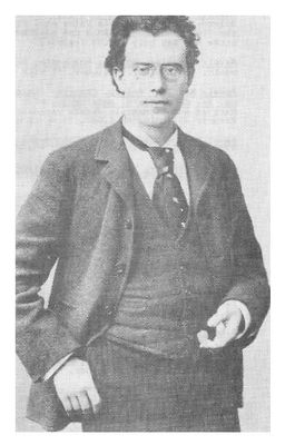 Mahler, Gustav / Standing--Hamburg