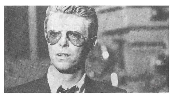 Bowie, David / Closeup--Wearing Glasses, Suit