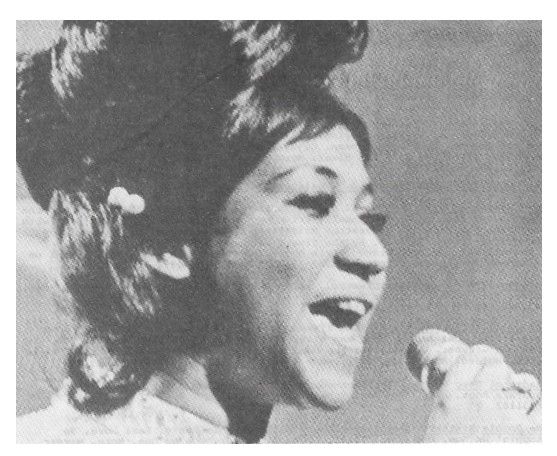 Franklin, Aretha / On Stage-Profile-Hair Up / 1968