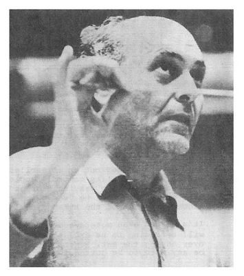 Solti, Georg / Holding Baton--Looking Up