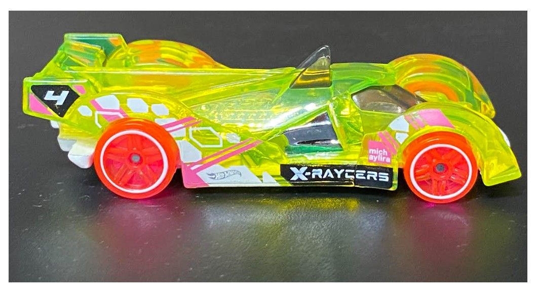 Hot Wheels / Hi-Tech Missile / Translucent Yellow