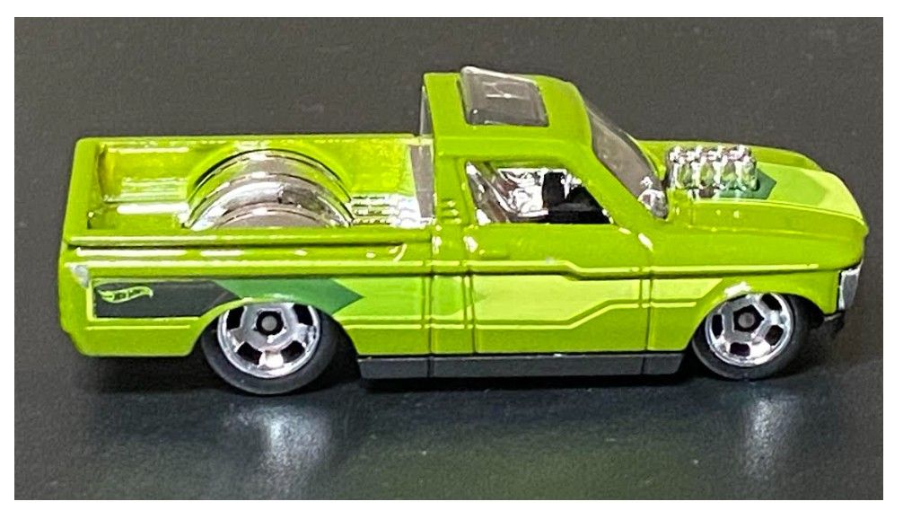 Hot Wheels / Custom '72 Chevy LUV / 2024