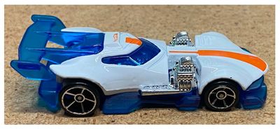Hot Wheels / Super Twin Mill / White