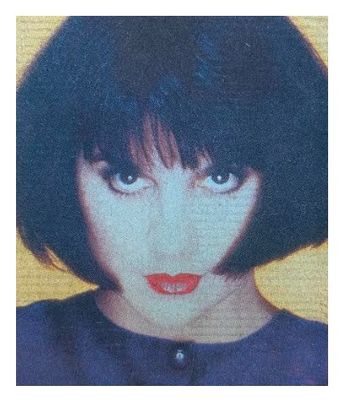 Ronstadt, Linda / Closeup--Yellow Background / 1989