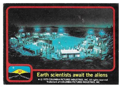 Close Encounters of the Third Kind / Earth Scientists Await the Aliens / Topps #37
