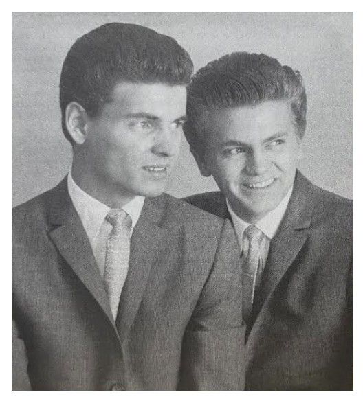 Everly Brothers, The / Wearing Suits + Ties, Don at Left / 1960