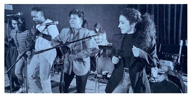 Estefan, Gloria / In Studio, Rehearsing / 1991