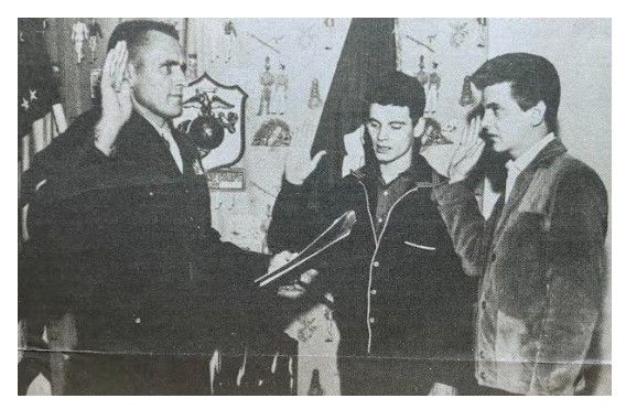 Everly Brothers, The / Being Inducted into the Marine Reserve / 1961