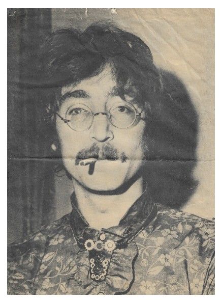 Lennon, John / Closeup-Smoking-Sgt. Pepper Era / 1967