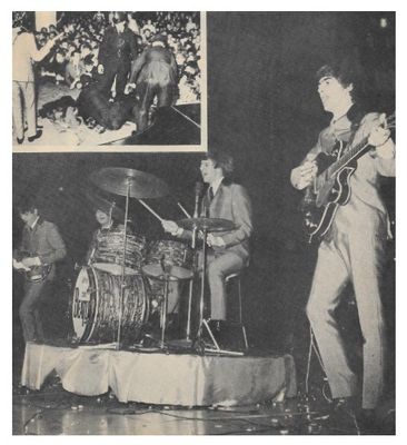 Beatles, The / On Stage-George at Right / 1964