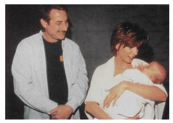 McBride, Martina / With Husband and Baby / 1990s