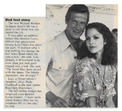 Moore, Roger--Lois Chiles / Bed Test Story / 1979