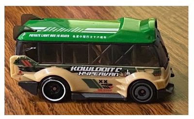 Hot Wheels / Kowloon'd Hypervan / 2024 / Green-Beige