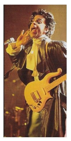 Prince / Calling Out to Crowd--Wearing Glasses / 1988