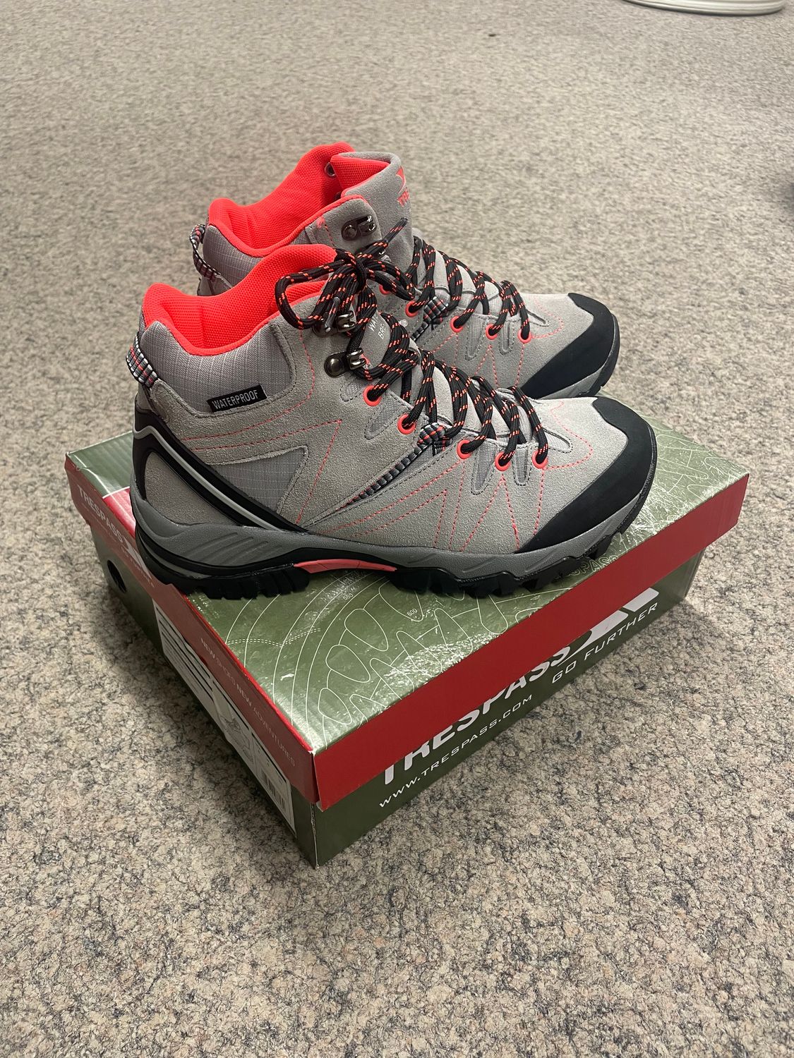 TRESPASS Kiara-Female Walking Boot