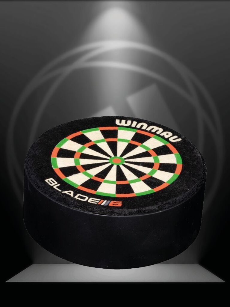 Winmau Blade 6 Dart Dock