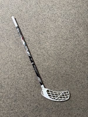 Bastone da floorball CHAMP Airtek 9.0 A90 Bianco RH