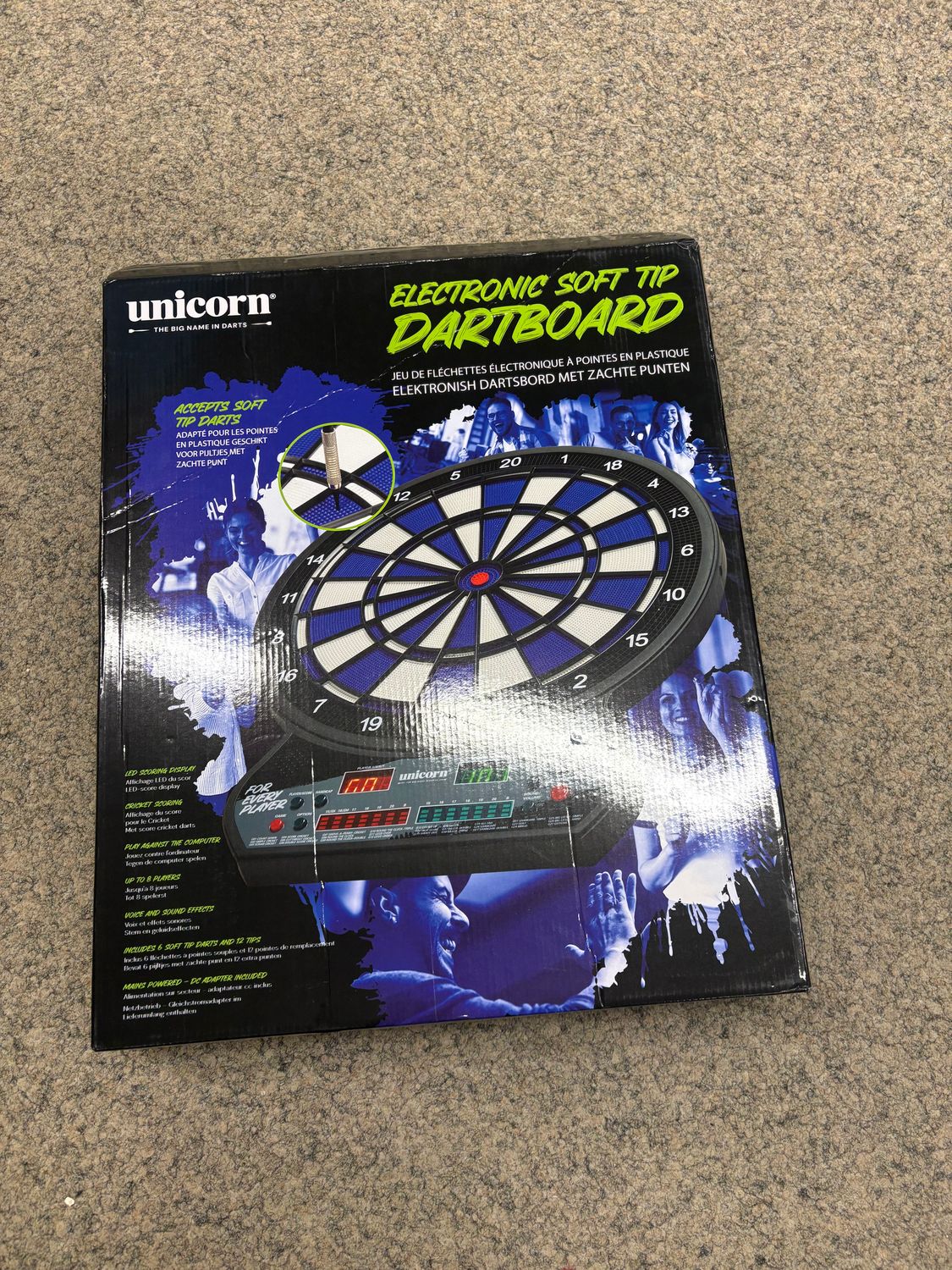 Unicorn Elektronische LED Dartscheibe inkl. 6 Pfeile