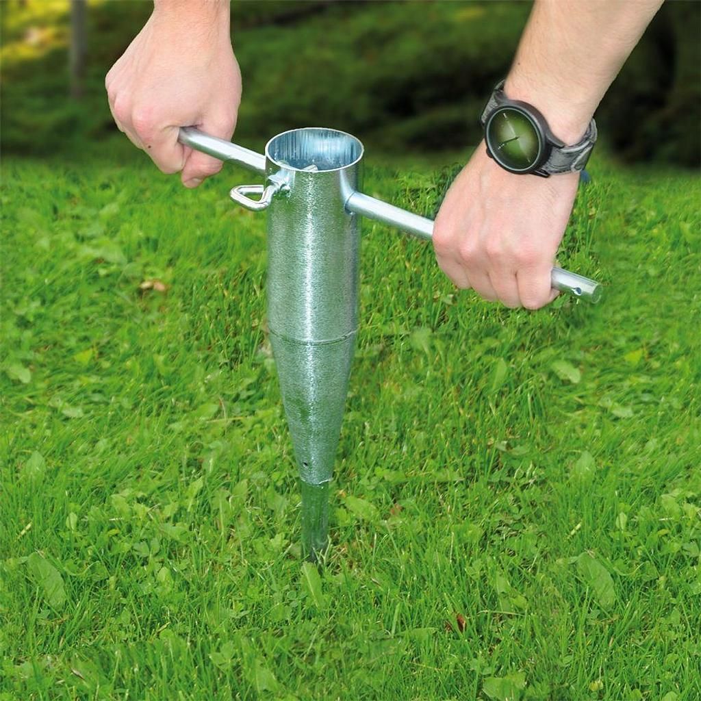 Redcliffs Metal Lawn Spike